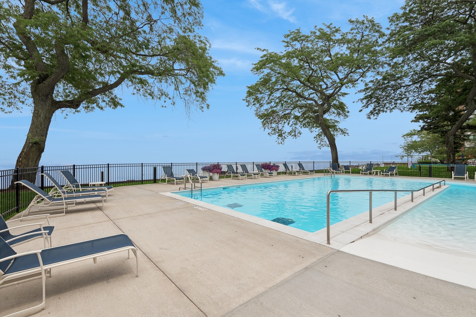 1630 Sheridan Road, Unit 5E Wilmette, IL 60091 - Photo 26 of 29 Gallery Image 26