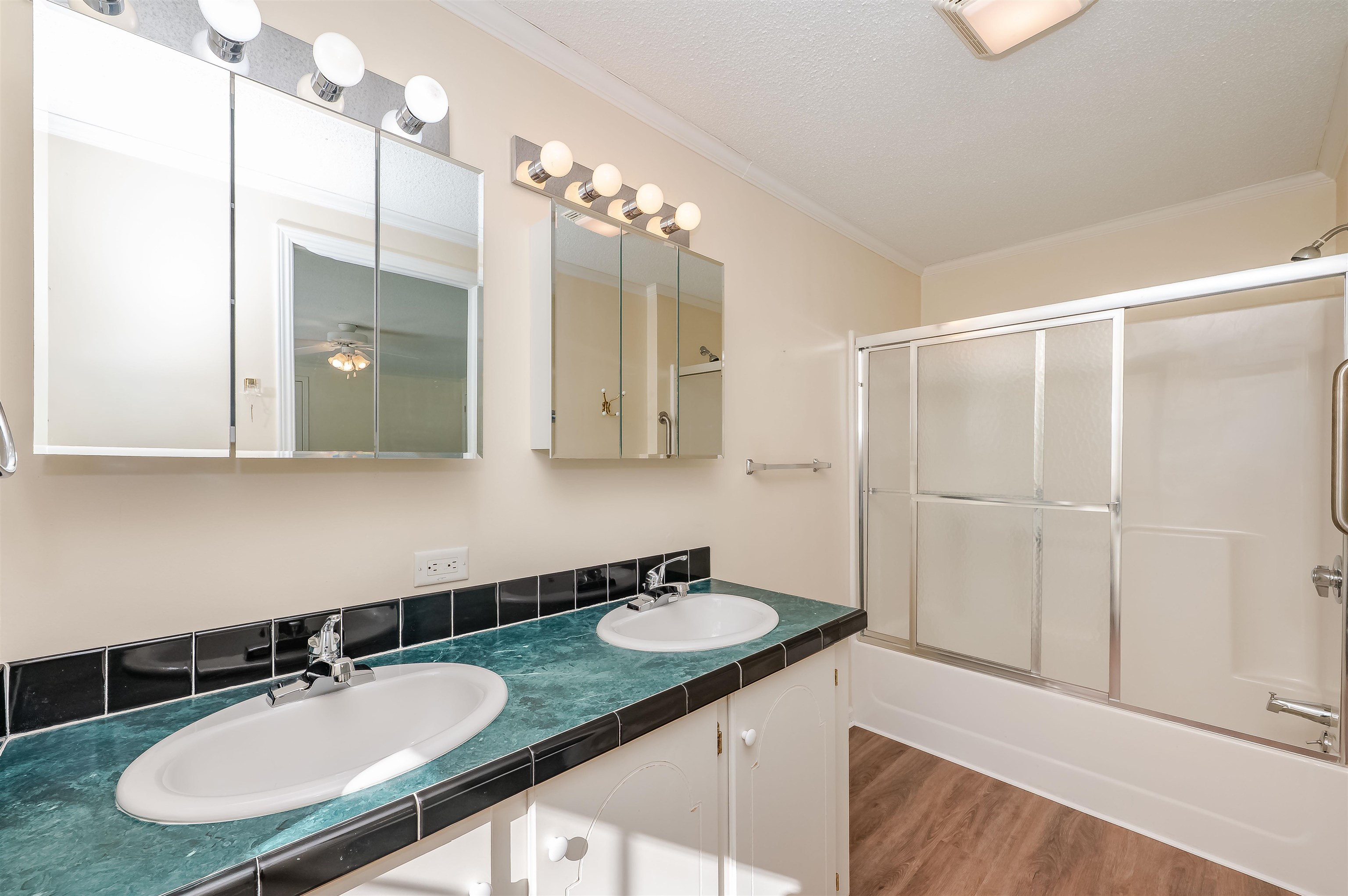 153 Eagle Drive Rochester, NH 03868 - Photo 32 of 43