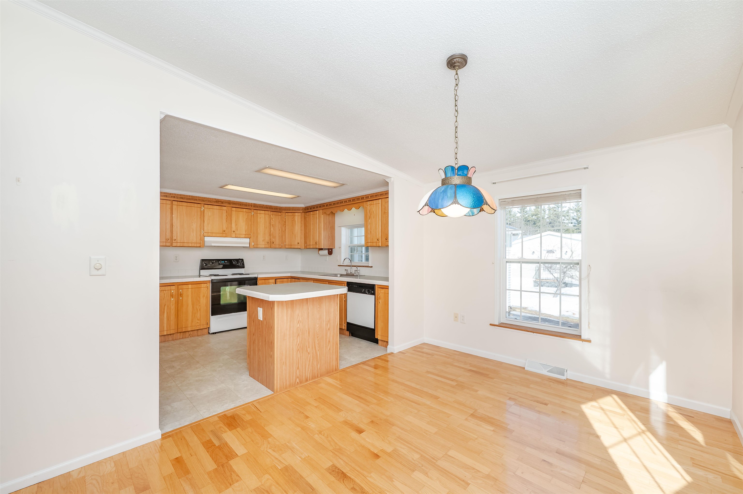 153 Eagle Drive Rochester, NH 03868 - Photo 5 of 43