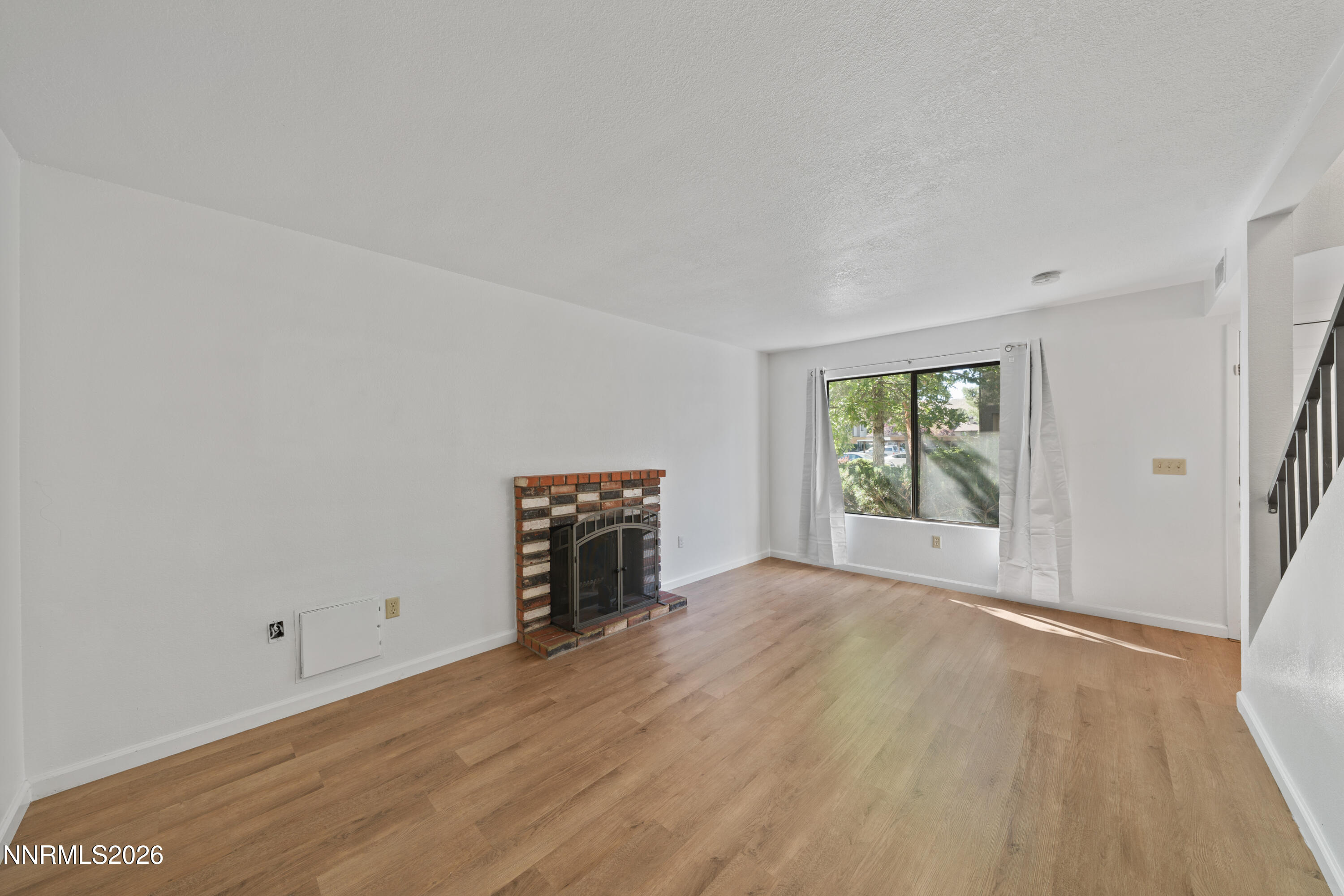 4533 Reggie Road Reno, NV 89502 - Photo 7 of 55 A7V05888