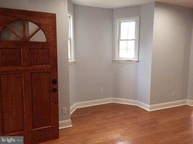 126 Ashby Road Upper Darby, PA 19082 - Photo 3 of 37