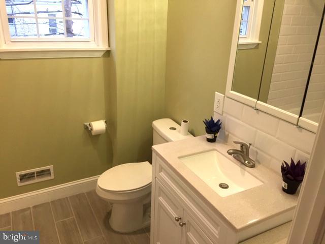 126 Ashby Road Upper Darby, PA 19082 - Photo 23 of 37