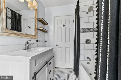 $290,000 | 231 East Hortter Street, Philadelphia, PA 19119