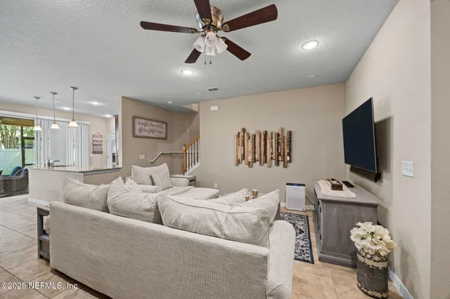 $305,000 | 7038 Beauhaven Court, Jacksonville, FL 32258