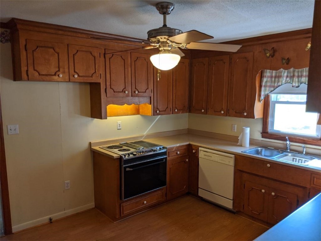 5819 Keowee Road Honea Path, SC 29654 - Photo 9 of 26
