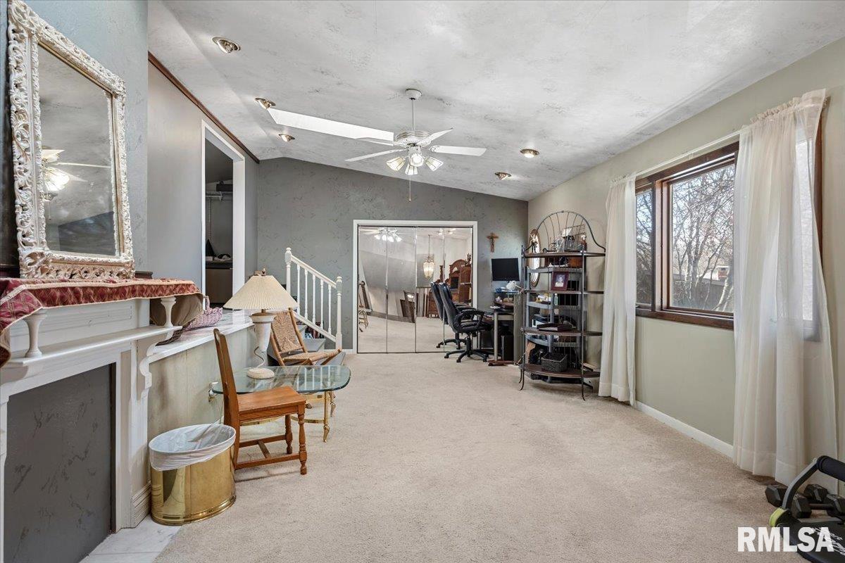 9 Oakwood Drive Springfield, IL 62629 - Photo 38 of 89