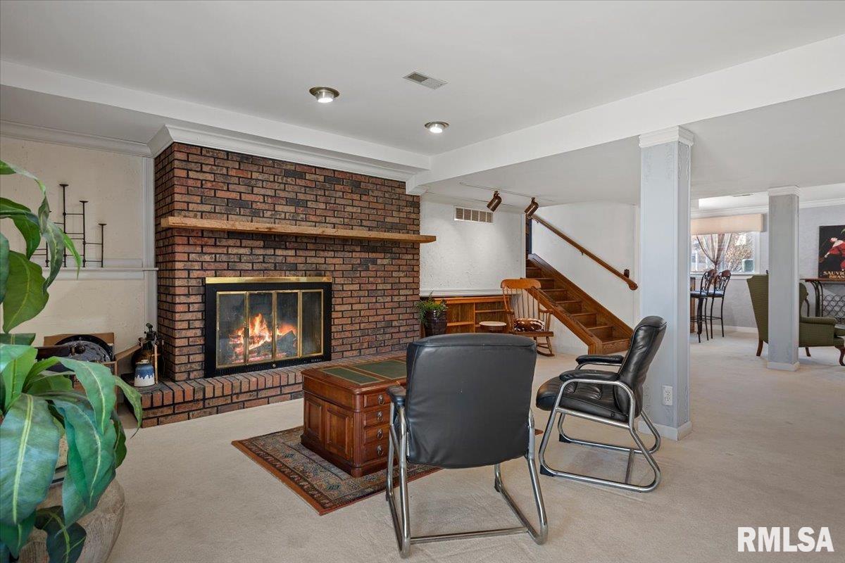 9 Oakwood Drive Springfield, IL 62629 - Photo 49 of 89