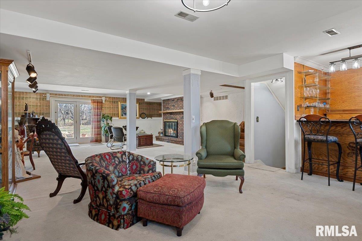 9 Oakwood Drive Springfield, IL 62629 - Photo 55 of 89