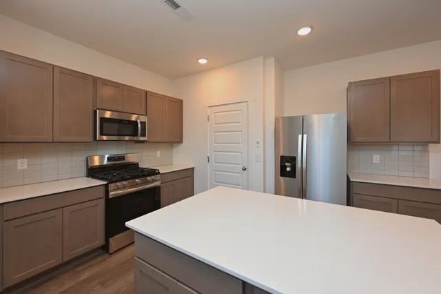 $2,275 | 5203 Cothron Drive, White House, TN 37188