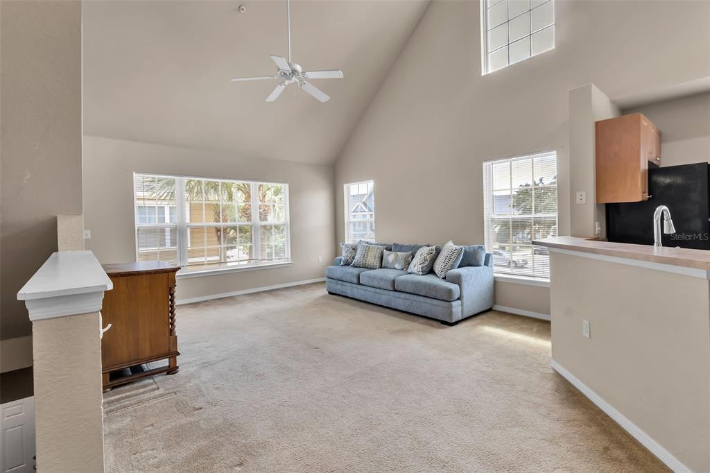 5541 Rosehill Road, Unit 202 Sarasota, FL 34233 - Photo 7 of 47