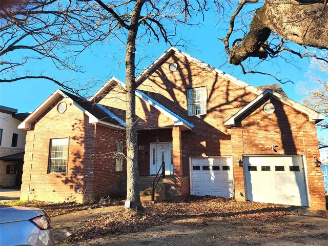 $749,900 | 180 Shady Shores Drive, Mabank, TX 75156