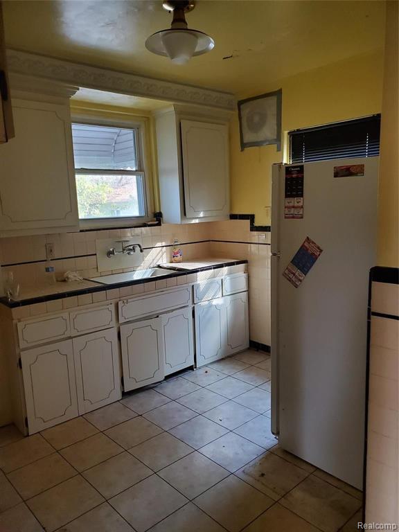 4410 Yorkshire Road Detroit, MI 48224 - Photo 9 of 17