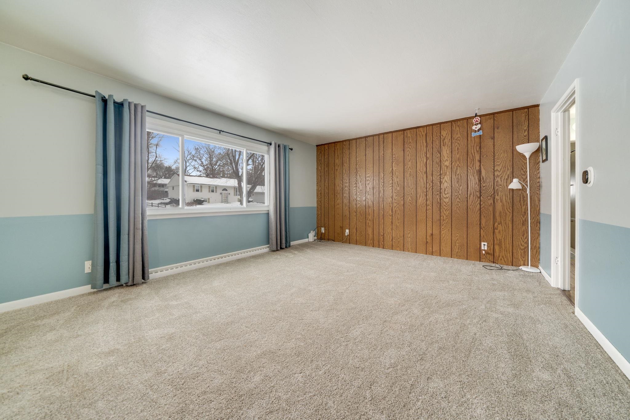 301 Barbara Street Mount Morris, IL 61054 - Photo 14 of 36 a view of an empty room with a window