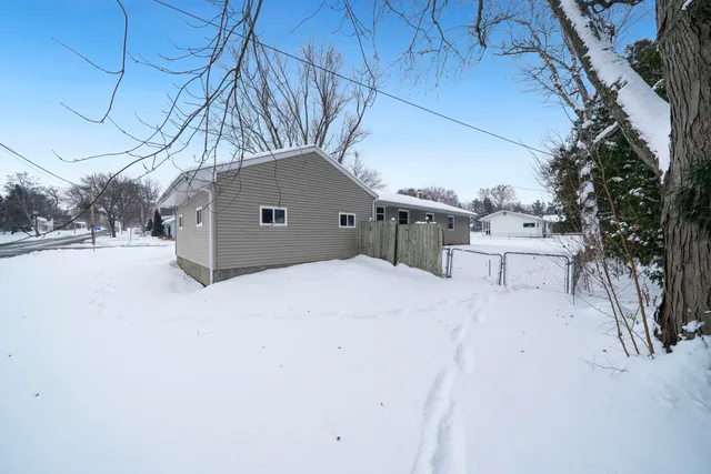 $169,900 | 301 Barbara Street, Mount Morris, IL 61054