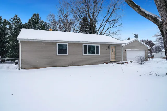 $169,900 | 301 Barbara Street, Mount Morris, IL 61054