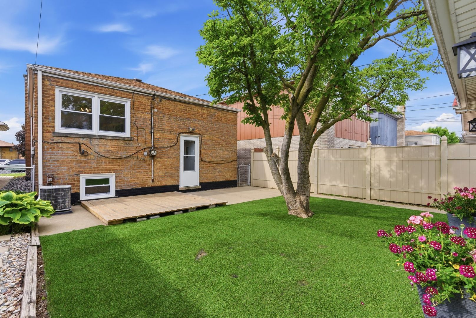 6022 West 64th Street Chicago, IL 60638 - Photo 17 of 21