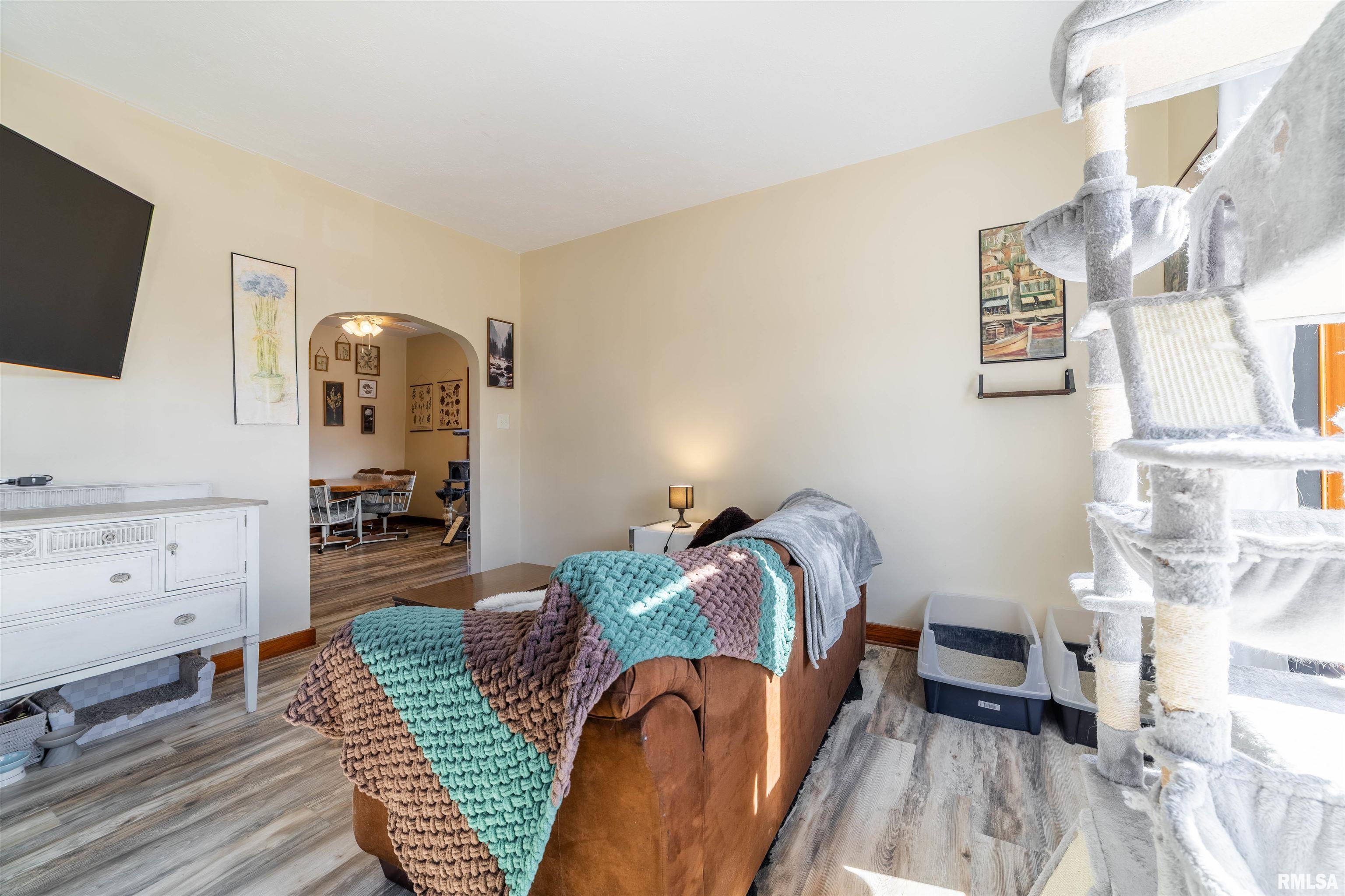 1633 Spruce Street Quincy, IL 62301 - Photo 5 of 22