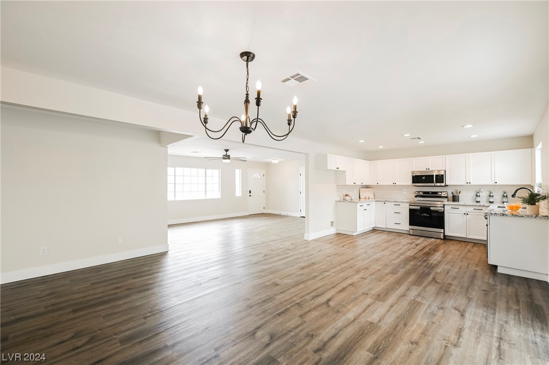 2817 Michael Way Las Vegas, NV 89108 - Photo 4 of 16