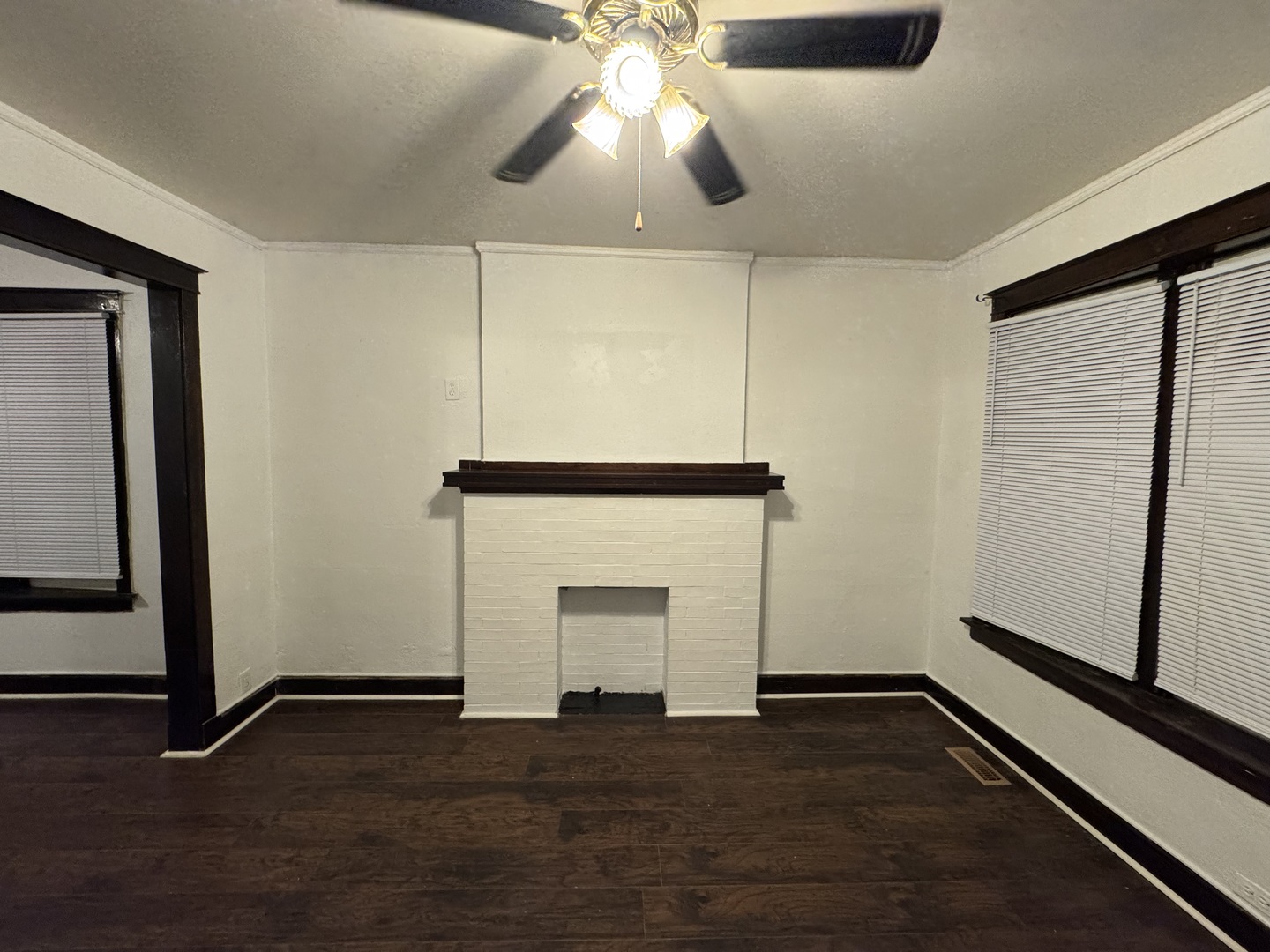 7923 South Carpenter Street Chicago, IL 60620 - Photo 6 of 10