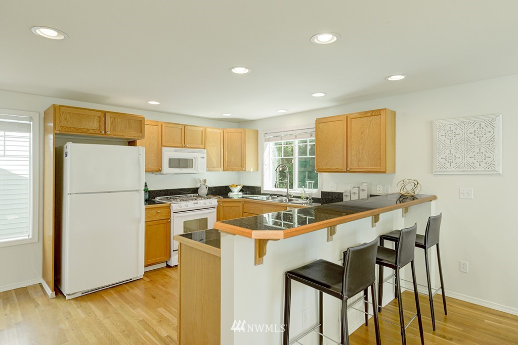 8536 Midvale Avenue North, Unit A Seattle, WA 98103 - Photo 7 of 19 Gallery Image 7