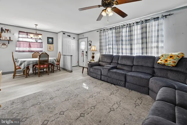 $285,000 | 2039 Bangor Avenue, Lindenwold, NJ 08021