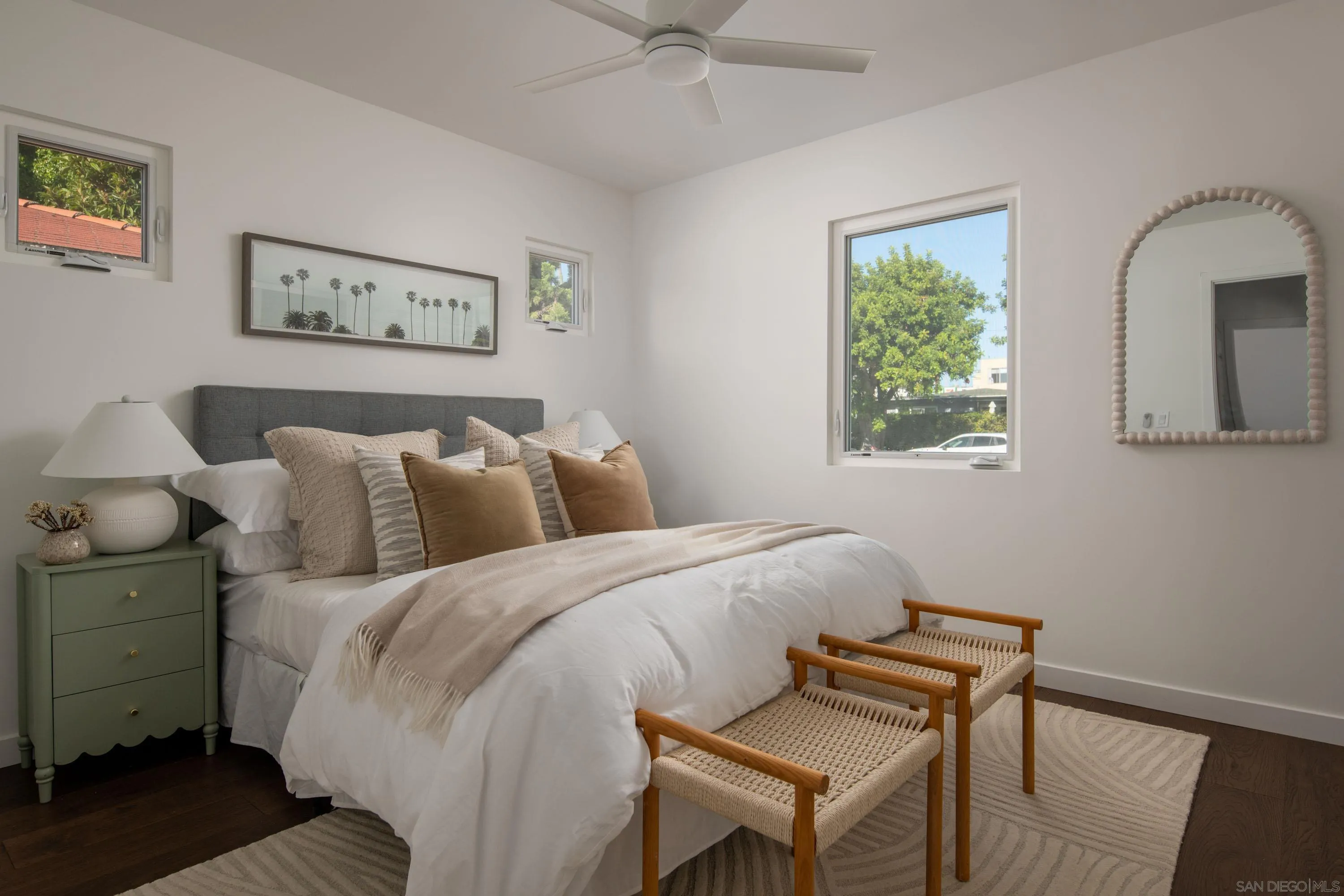 1025 Wilbur Avenue San Diego, CA 92109 - Photo 29 of 52 a bed room with two bed and a window