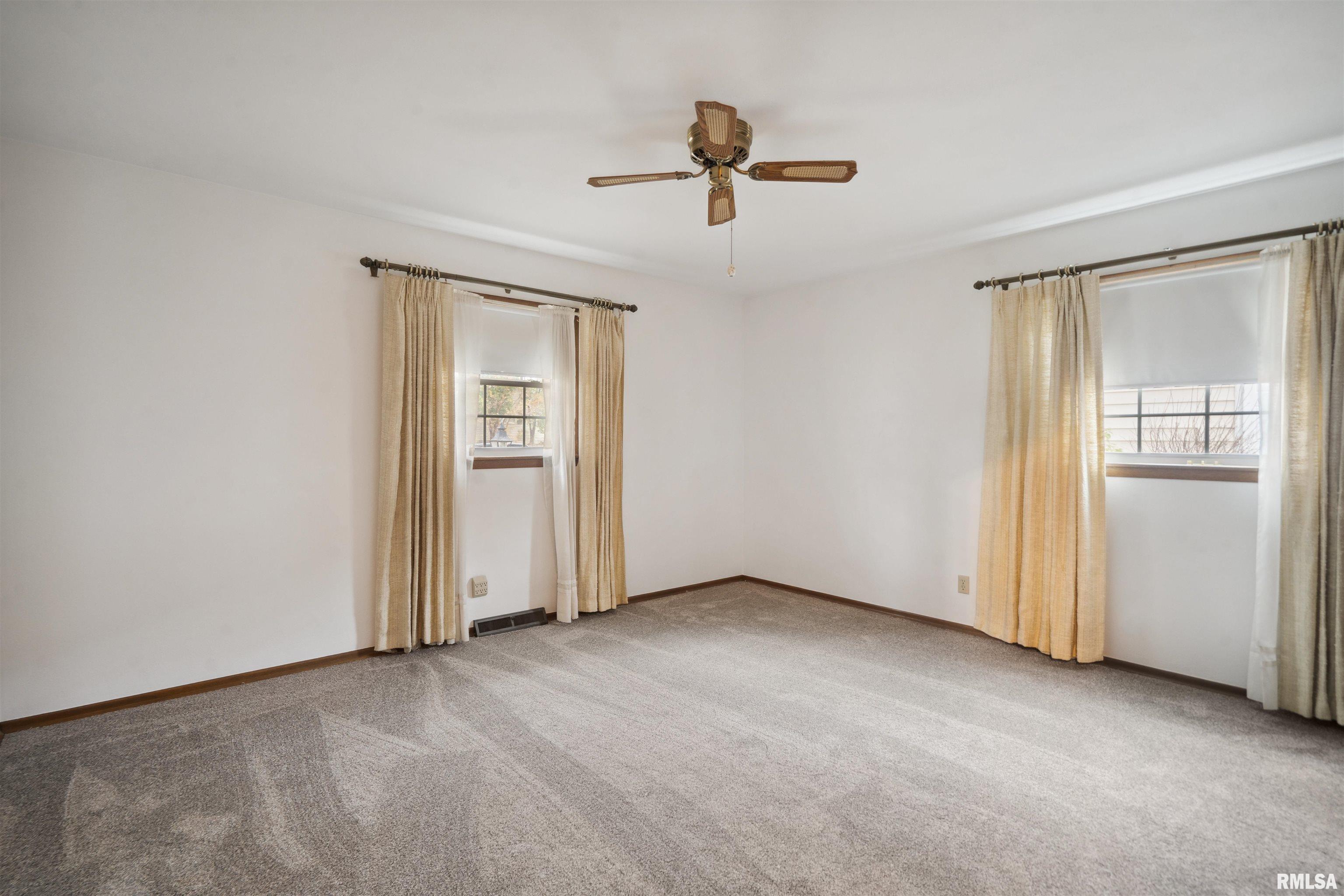 220 Westerfield Road Davenport, IA 52806 - Photo 13 of 22 Gallery Image 13
