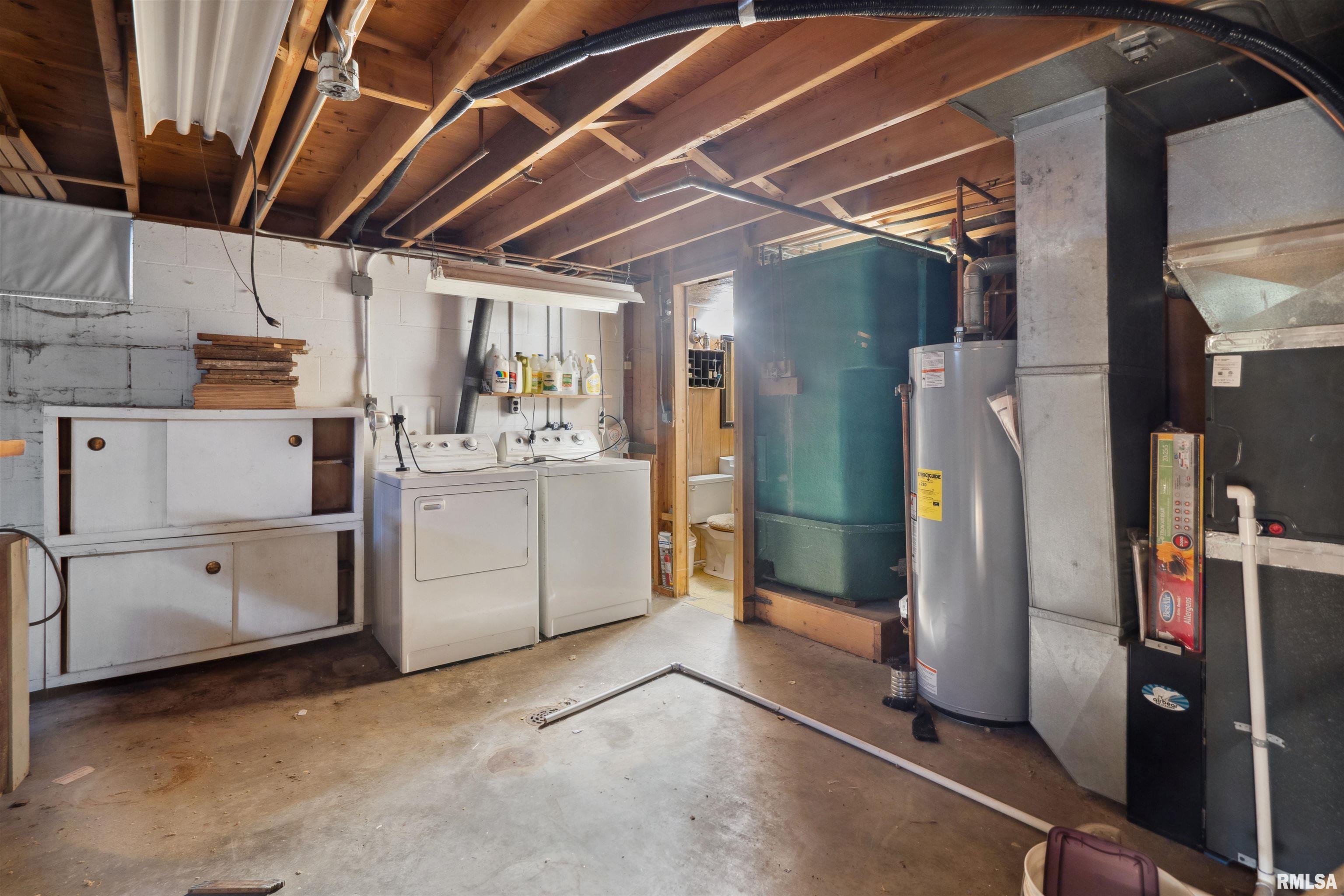220 Westerfield Road Davenport, IA 52806 - Photo 17 of 22 Gallery Image 17