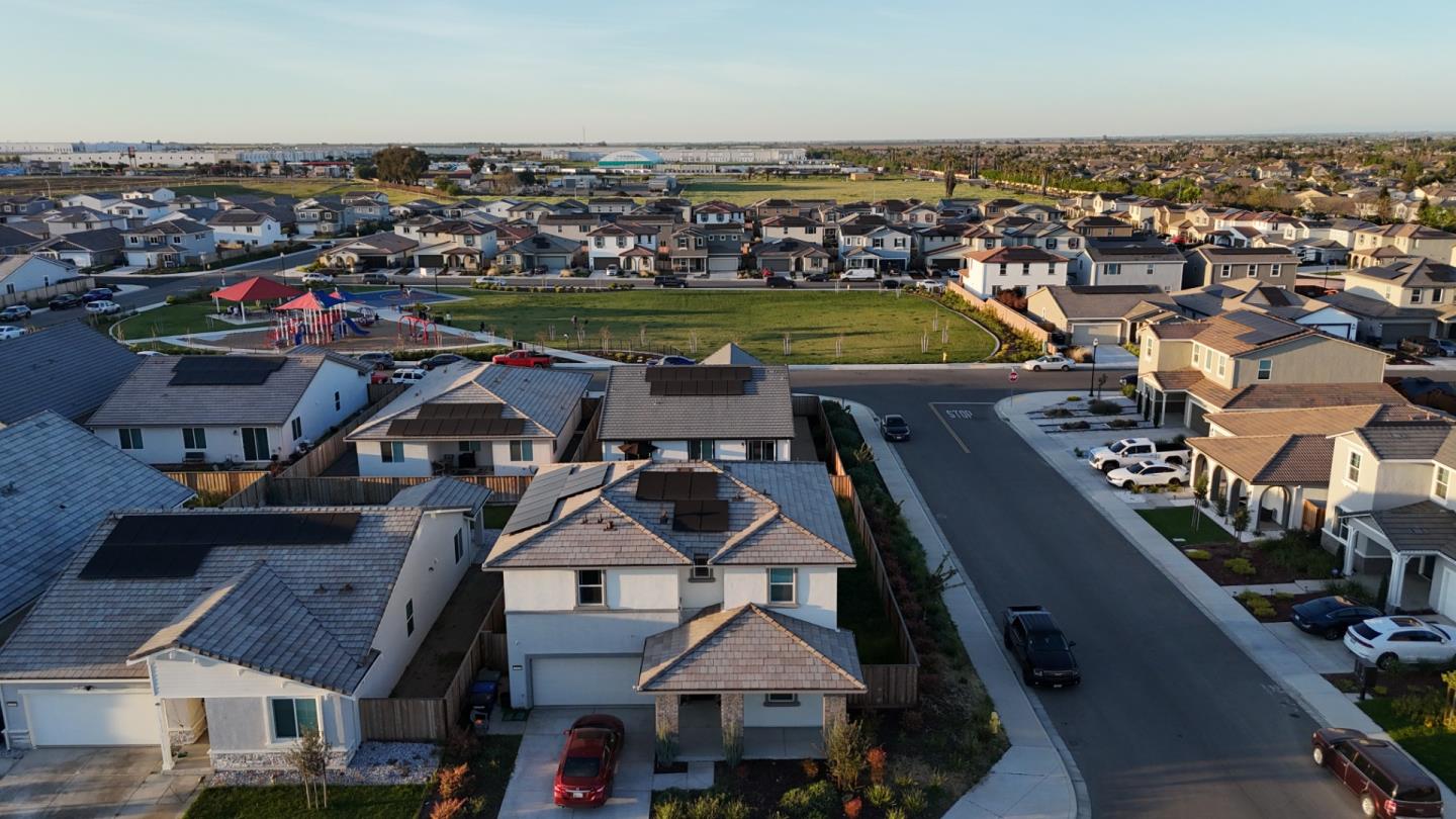 2121 Stagecoach Road Patterson, CA 95363 - Photo 2 of 35