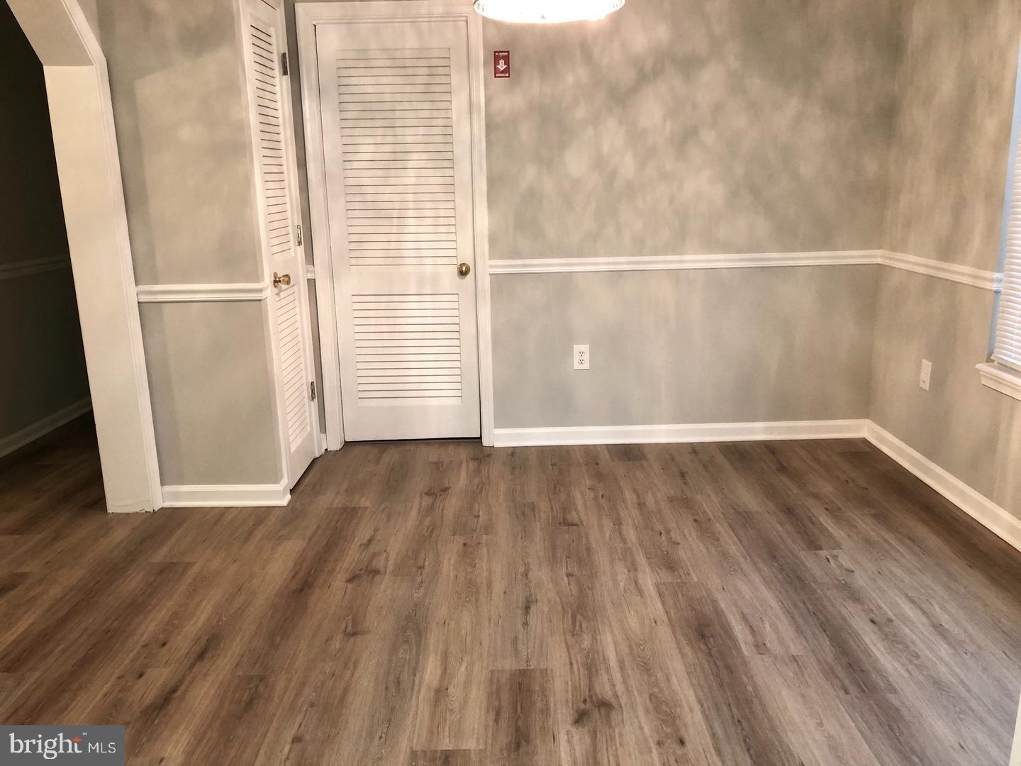 114 River Road Edgewater, MD 21037 - Photo 10 of 33 Dining Room