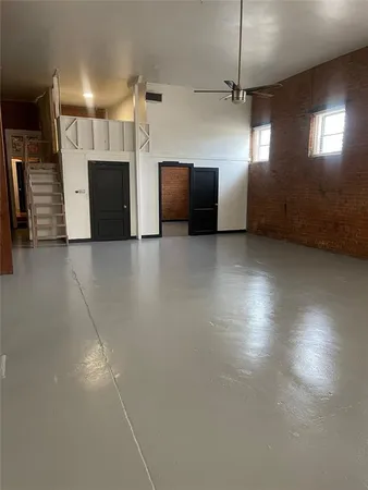 a view of a livingroom with an empty space