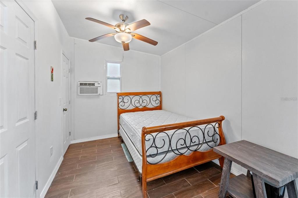 315 Wooten Road Lutz, FL 33548 - Photo 38 of 56