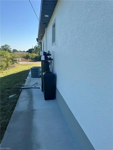 a view of a terrace with sky view