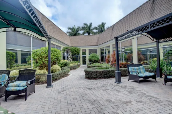$1,950 | 401 Monaco Way, Unit 401, Delray Beach, FL 33446