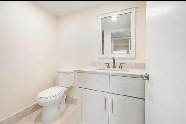 $1,950 | 401 Monaco Way, Unit 401, Delray Beach, FL 33446