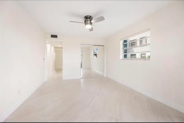 $1,950 | 401 Monaco Way, Unit 401, Delray Beach, FL 33446