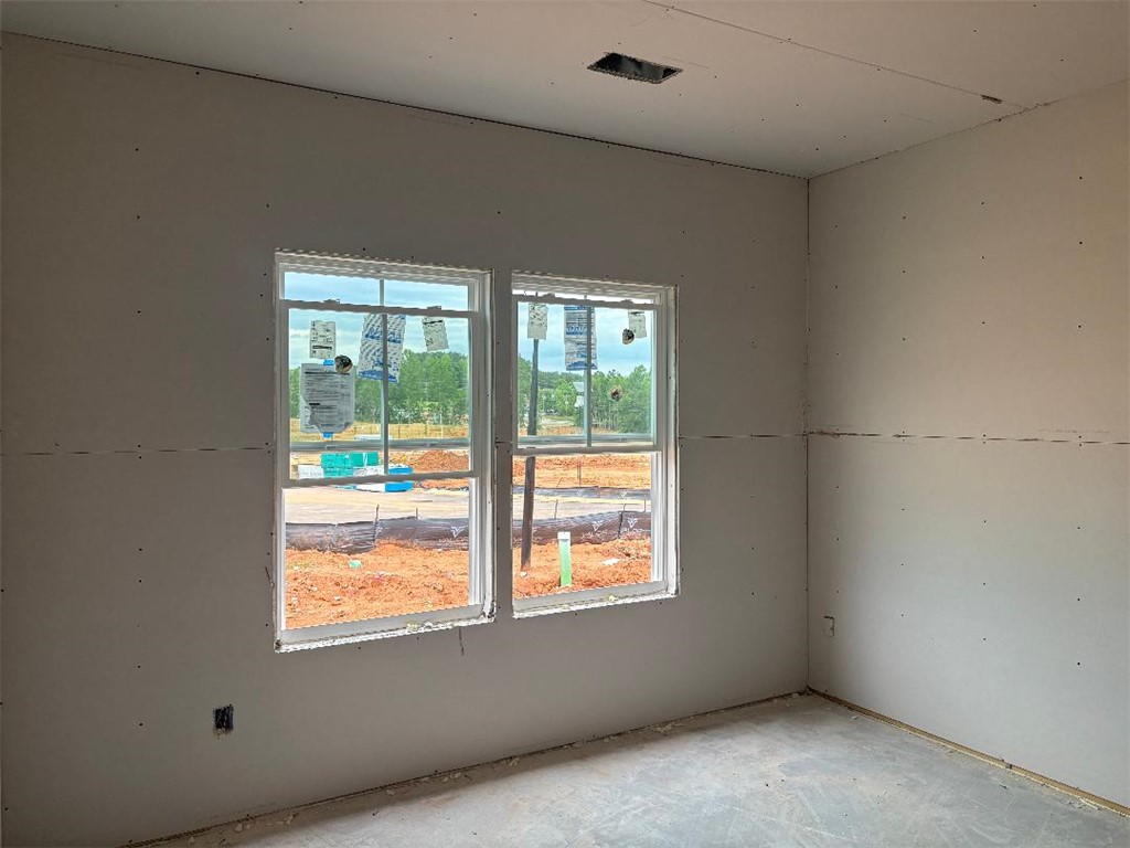152 Cedar Shoals Easley, SC 29640 - Photo 5 of 15 This bright space offers ample natural light, ready for personalization.