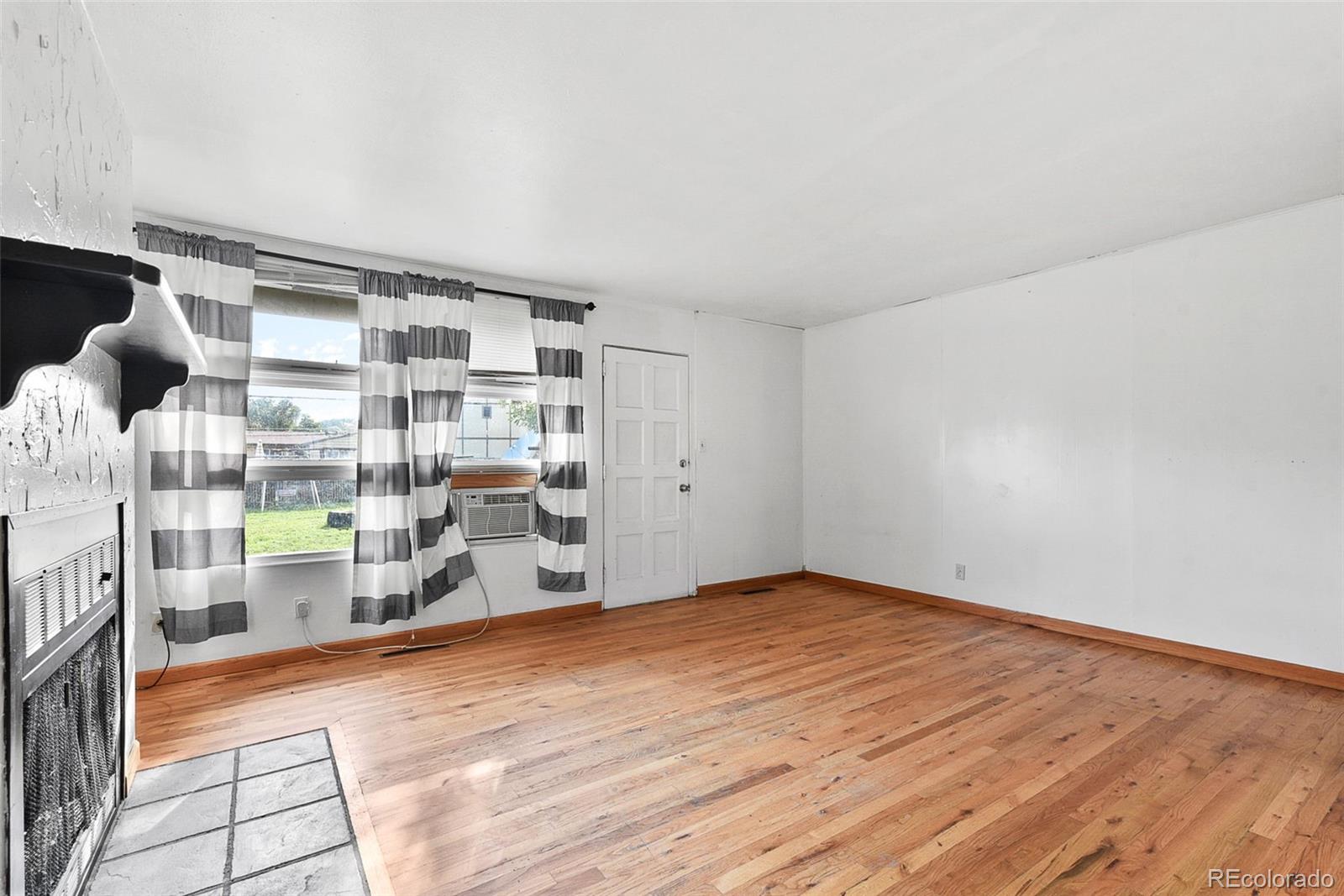 7431 Granada Road Denver, CO 80221 - Photo 4 of 16 Gallery Image 4