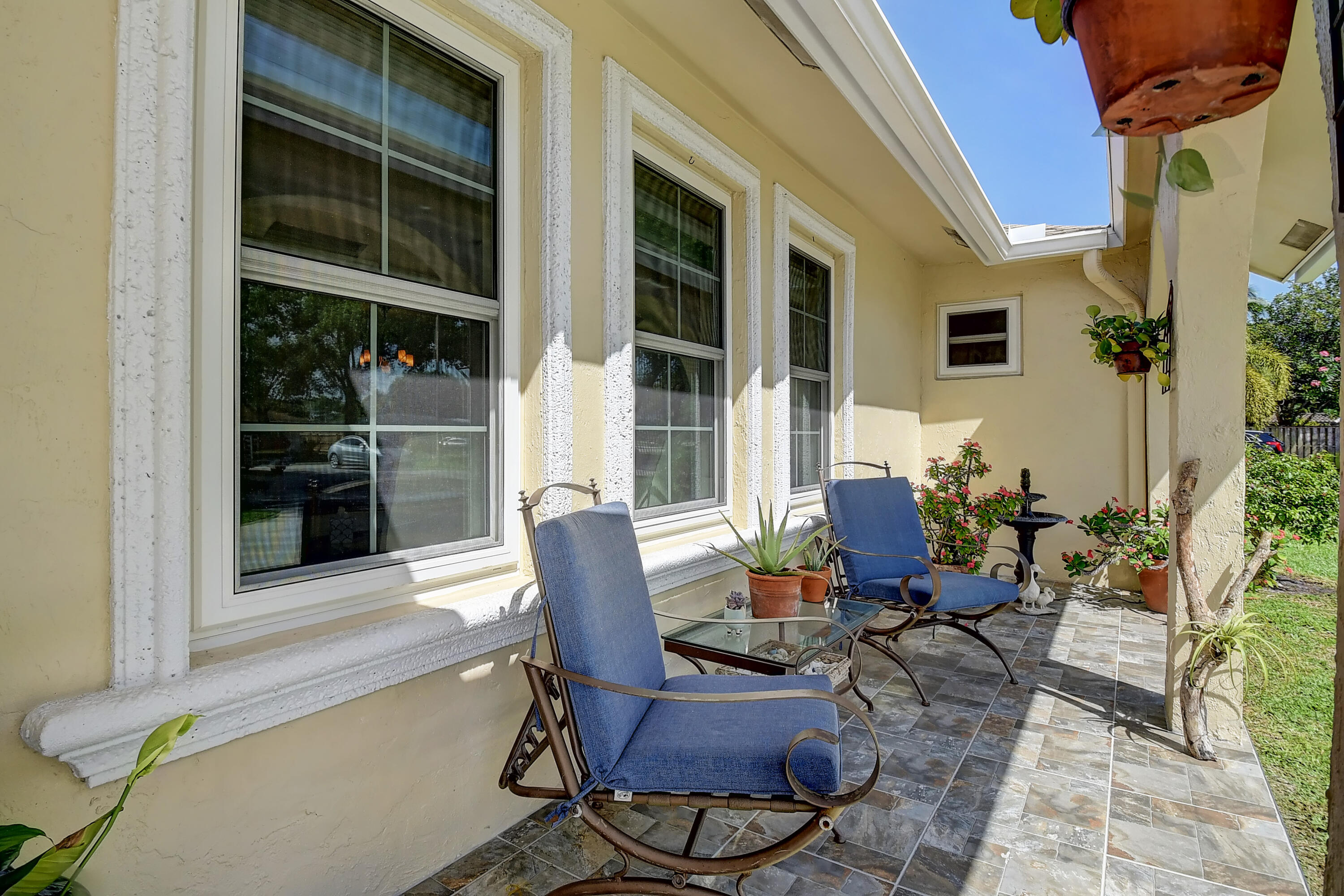 30 Pinehurst Lane Boca Raton, FL 33431 - Photo 3 of 35 Front porch