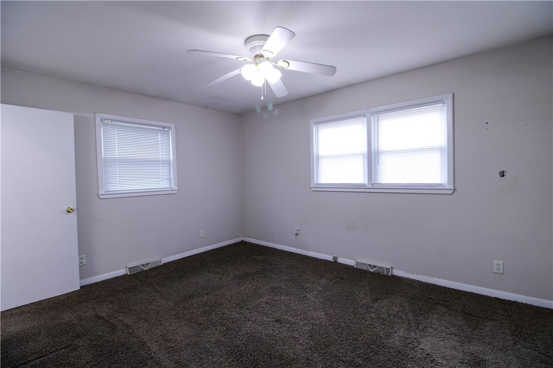 312 Southampton Drive Decatur, IL 62526 - Photo 16 of 38 Gallery Image 16