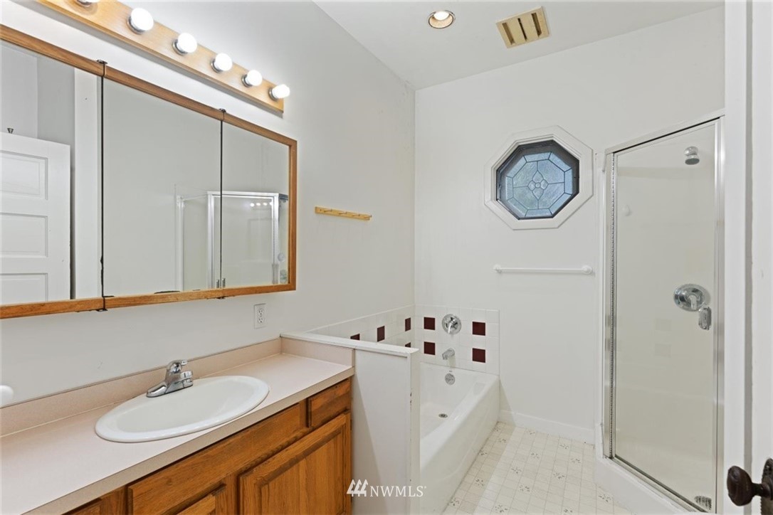 1608 North 50th Street Seattle, WA 98103 - Photo 14 of 27 Gallery Image 14