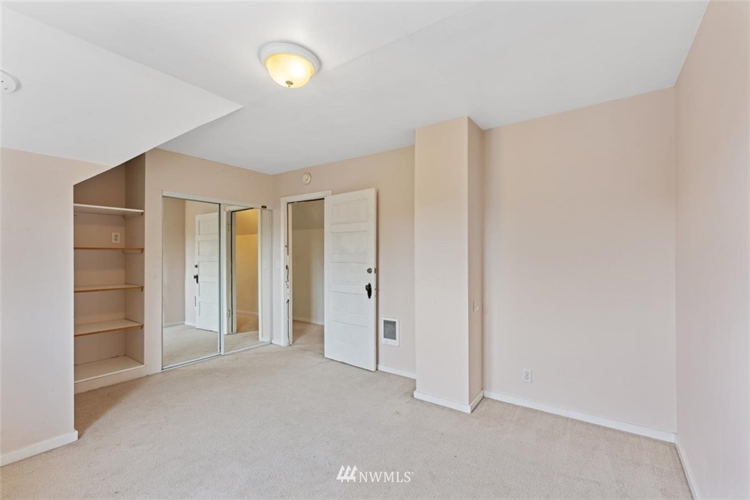 1608 North 50th Street Seattle, WA 98103 - Photo 20 of 27 Gallery Image 20