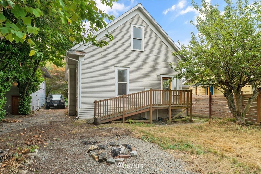 1608 North 50th Street Seattle, WA 98103 - Photo 25 of 27 Gallery Image 25