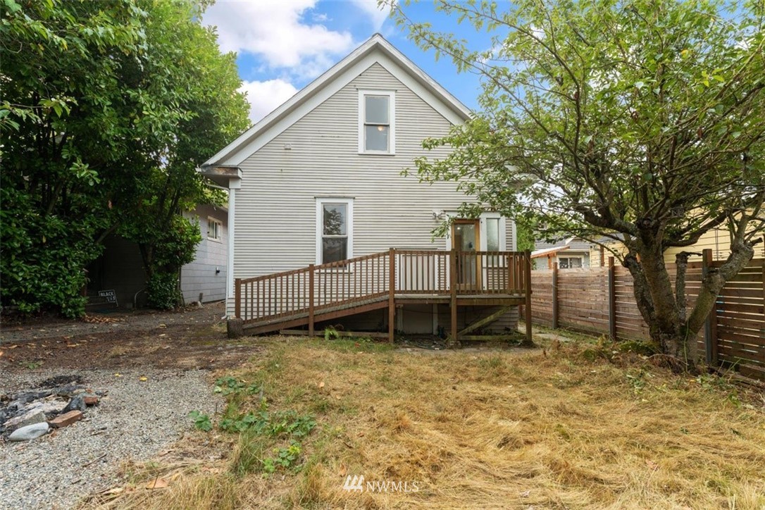 1608 North 50th Street Seattle, WA 98103 - Photo 26 of 27 Gallery Image 26