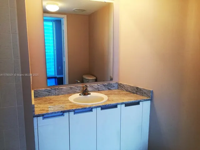 $519,000 | 1881 79th Street Causeway, Unit 1106, North Bay Village, FL 33141