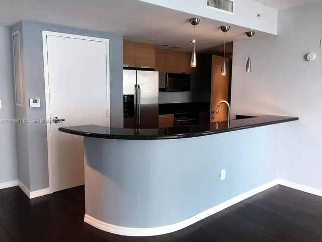 $519,000 | 1881 79th Street Causeway, Unit 1106, North Bay Village, FL 33141