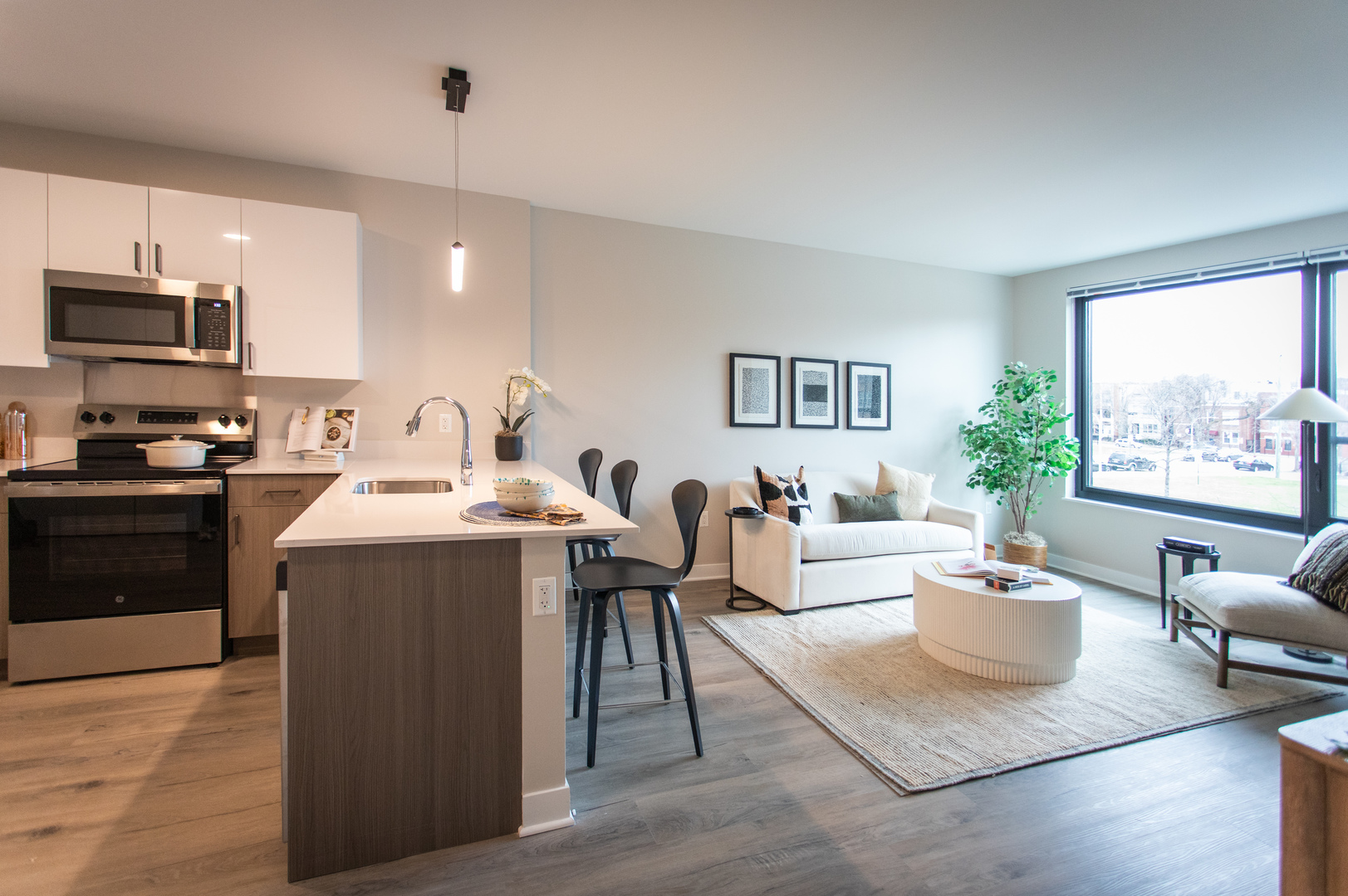 1257 West Roosevelt Road, Unit 610 Chicago, IL 60608 - Photo 7 of 8