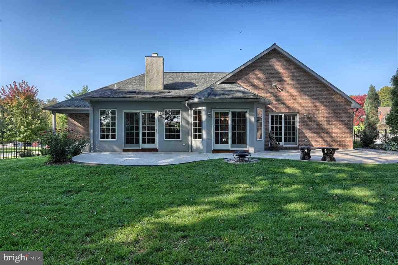 1365 Carriage House Road Middletown, PA 17057 - Photo 3 of 25 Gallery Image 3