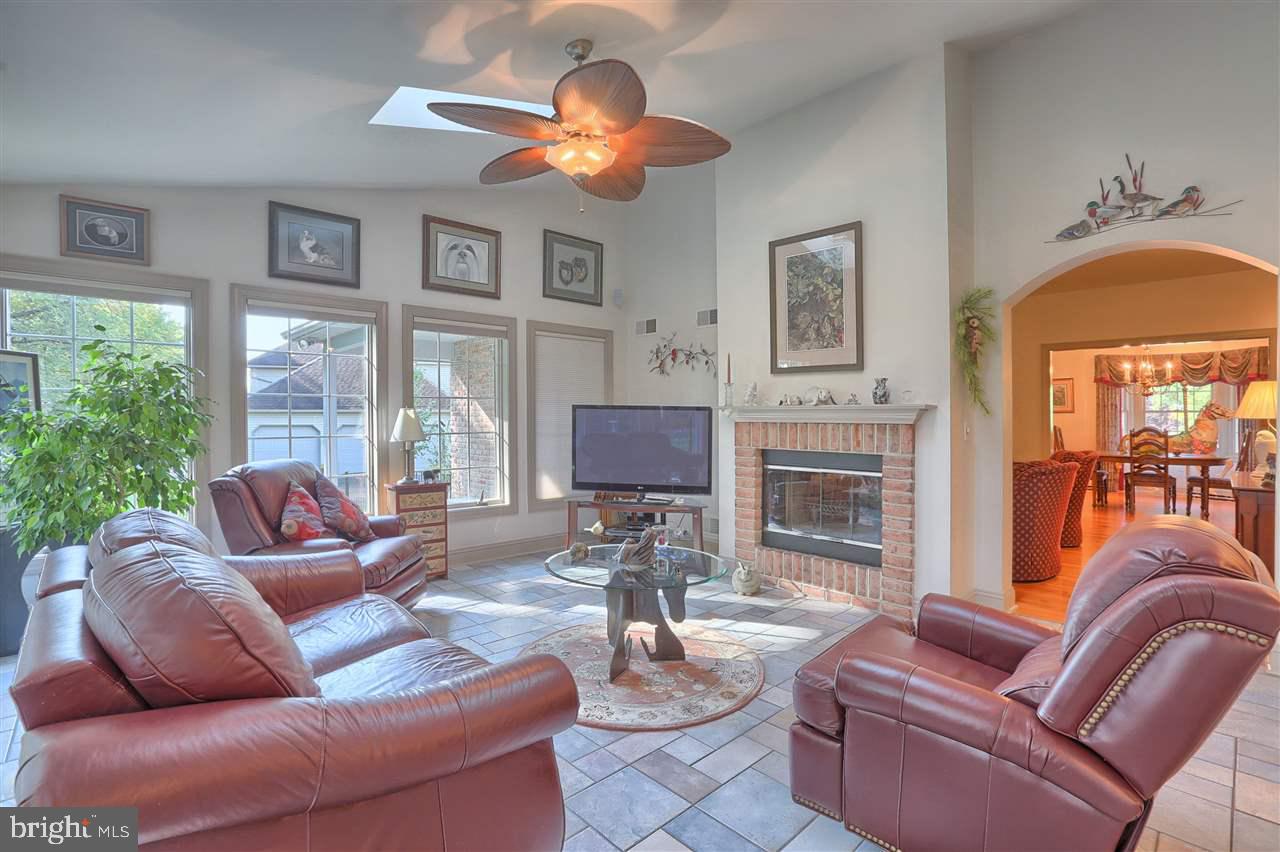1365 Carriage House Road Middletown, PA 17057 - Photo 6 of 25 Gallery Image 6