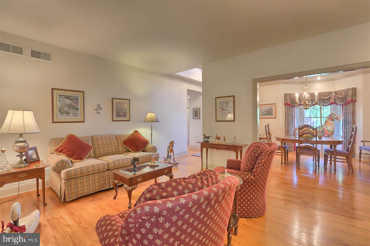 1365 Carriage House Road Middletown, PA 17057 - Photo 10 of 25 Gallery Image 10